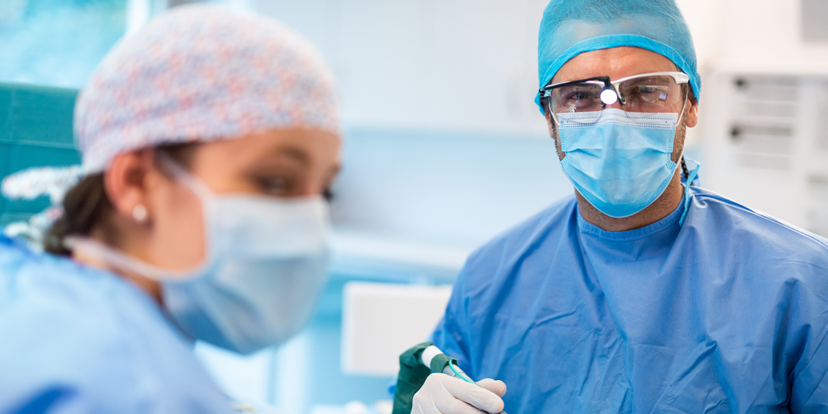 Zahnärztin / Zahnarzt (m/w/d) mit Schwerpunkt Oralchirurgie - Stellenausschreibung